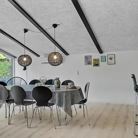 Ferienhaus 2 Bedroom Amazing In *