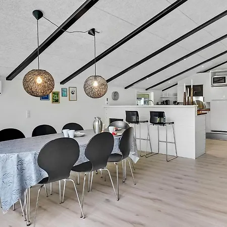 Ferienhaus 2 Bedroom Amazing In *