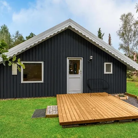 2 Bedroom Amazing In Hadsund