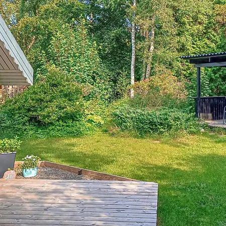 In With 2 Bedrooms Dom wakacyjny